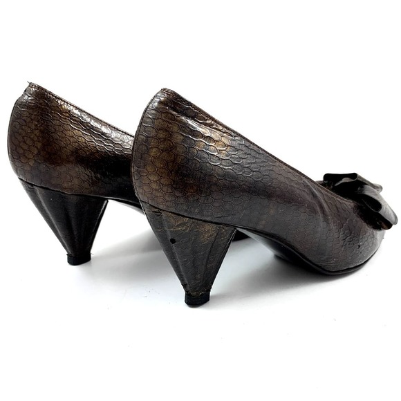 1980's STUART WEITZMAN metallic snakeskin leather pumps - Picture 7 of 16